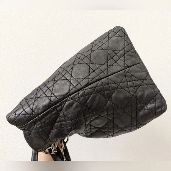 Christian Dior Lambskin Cannage Lady Dior - Picture 5 of 15